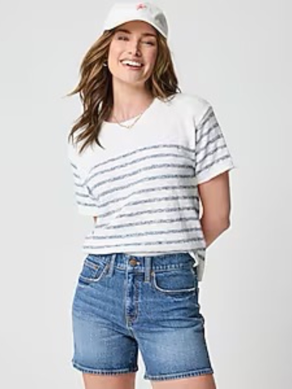 J. CREW Beach Sweater, Size M - Picture 2 of 8